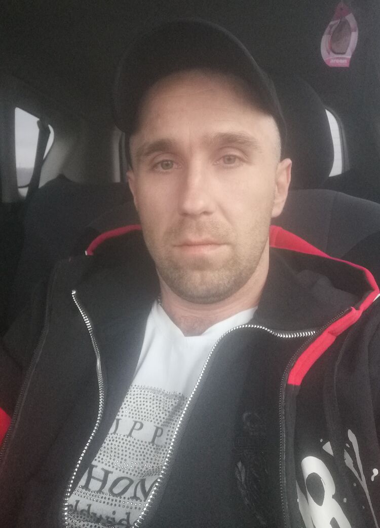  47520257  Nikolay, 38 ,    