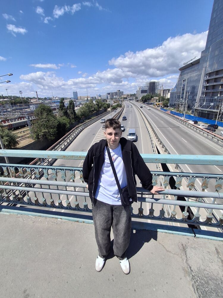  53835877  , 19 ,    --