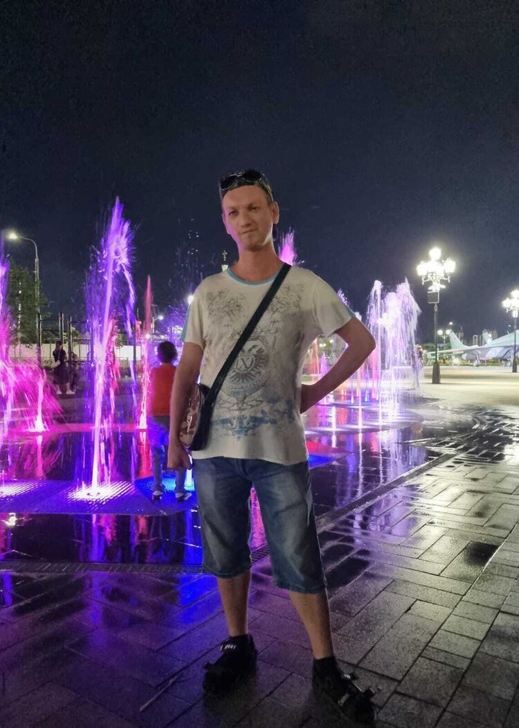  35601347  , 41 ,    