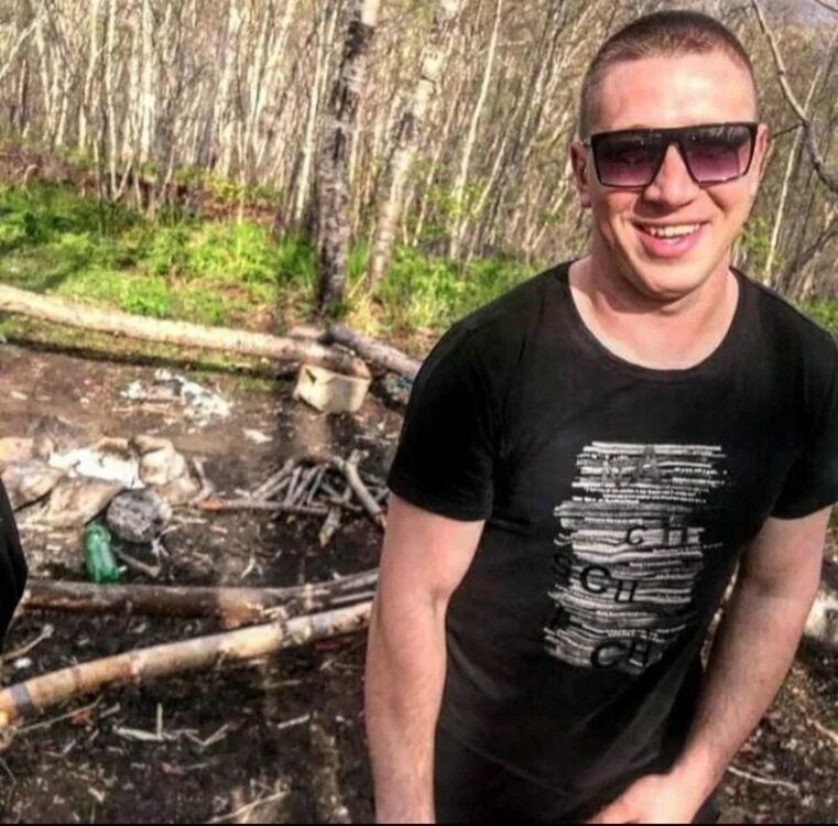  40983687  , 33 ,    -