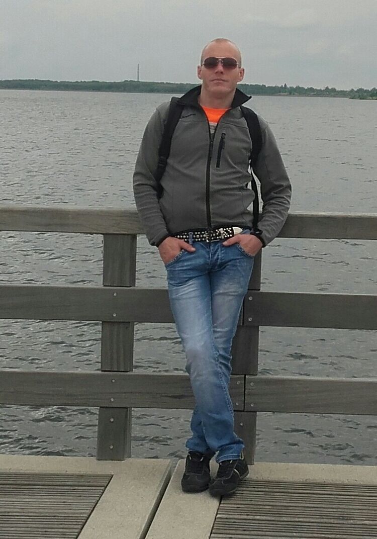 ���� 10275127 ������� Andrej, 42 ����, ���� ���������� � Merseburg