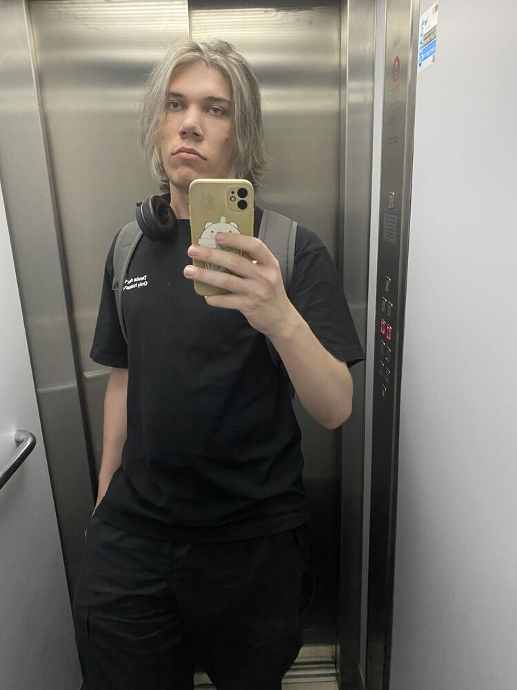  49135767  Nikita, 23 ,    Barcelona