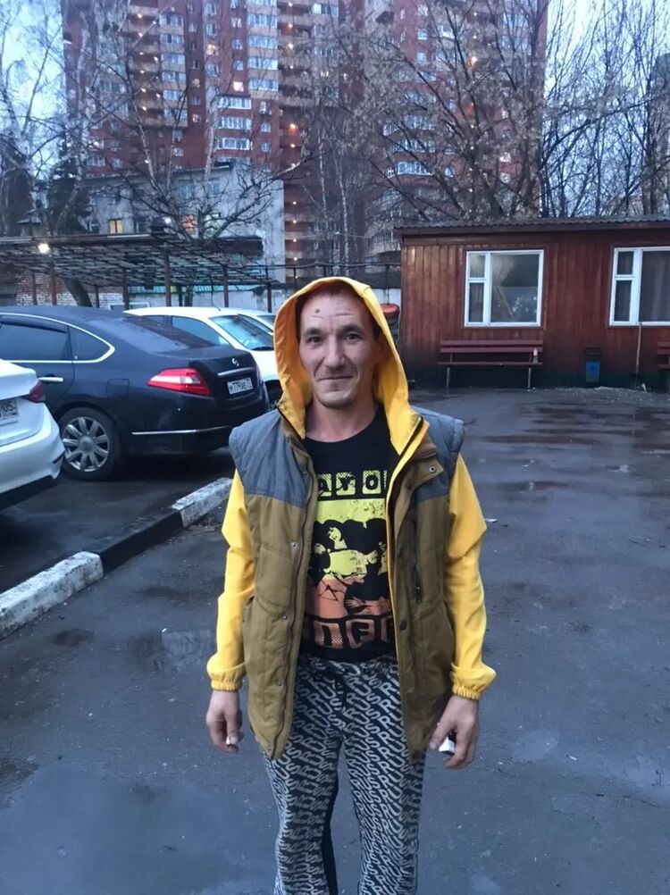  ,   Artur, 40 ,   ,   