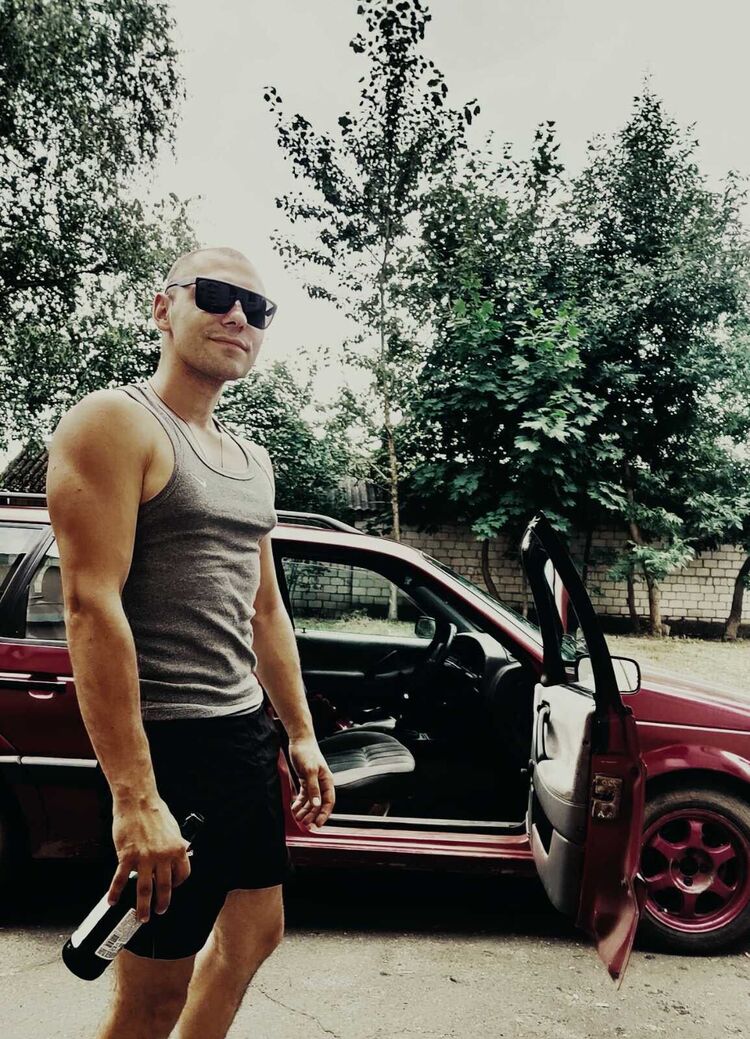  ,   Alex, 28 ,   ,   