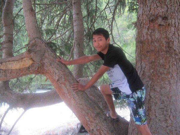  ,   Maksat, 25 ,   ,   , c 