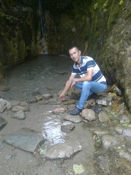  5481817  Amir, 44 ,    