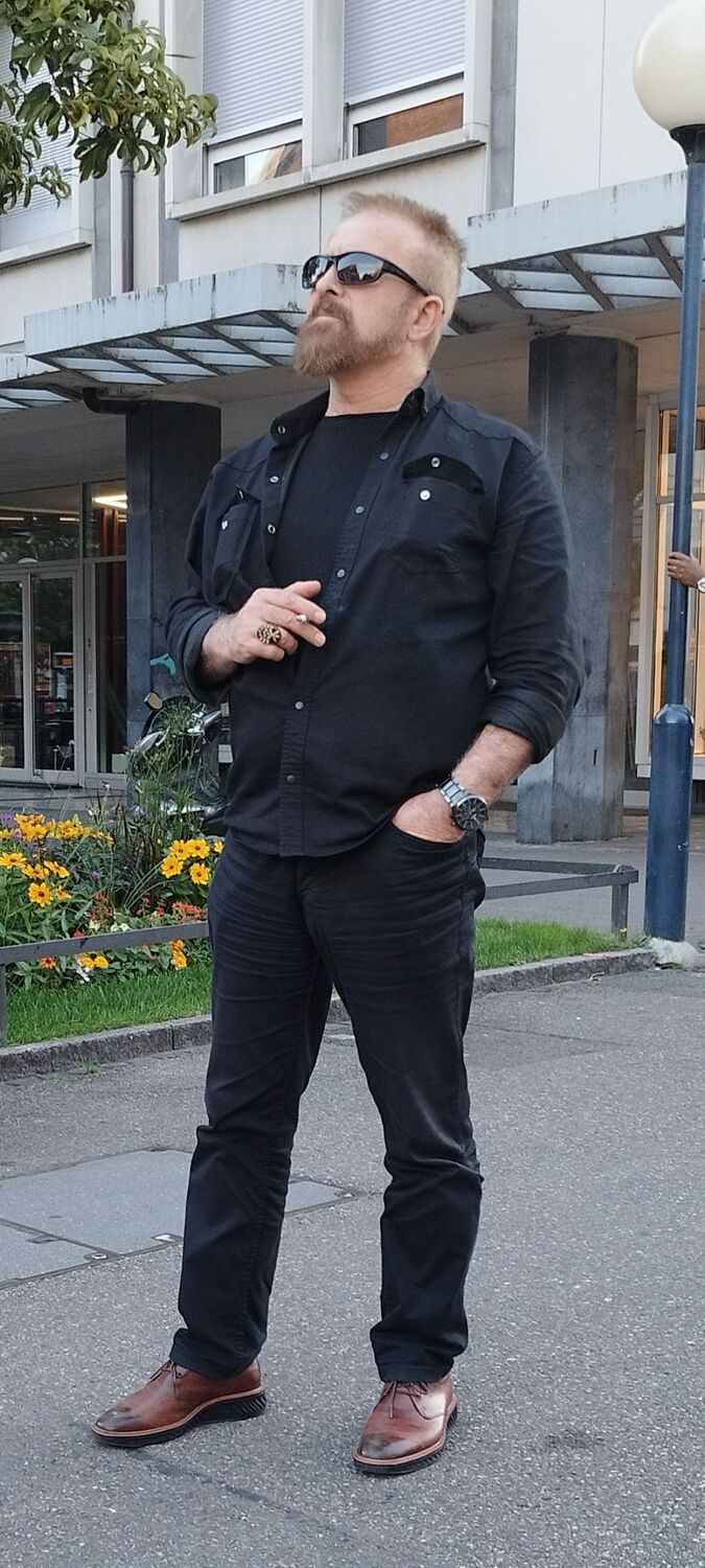  54665327  Anri, 53 ,    