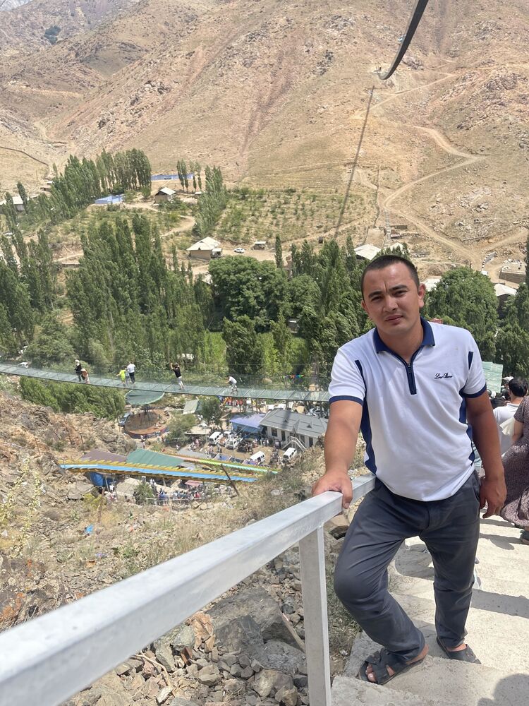  36108557  Oybek, 26 ,    