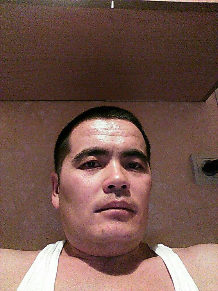  ,   Slava, 32 ,   