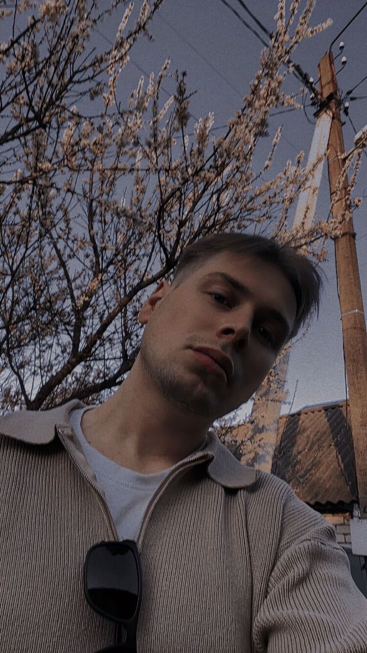  ,   Vladimir, 27 ,   ,   , c , 
