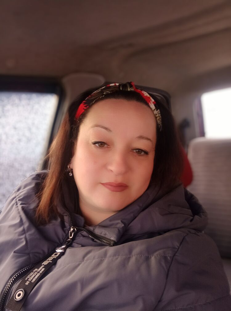  51054717  Nadezhda, 43 ,    