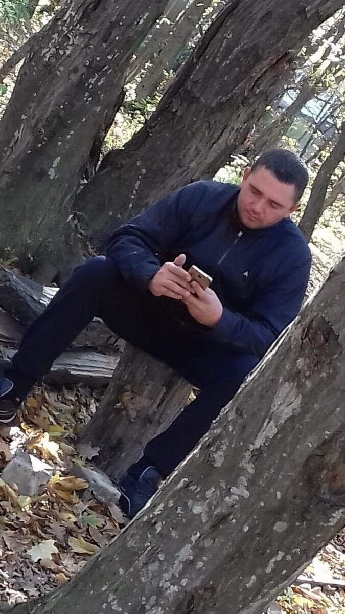  13937377  Artem, 38 ,    