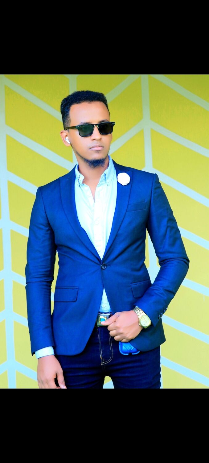  51900897  Fahad, 24 ,    