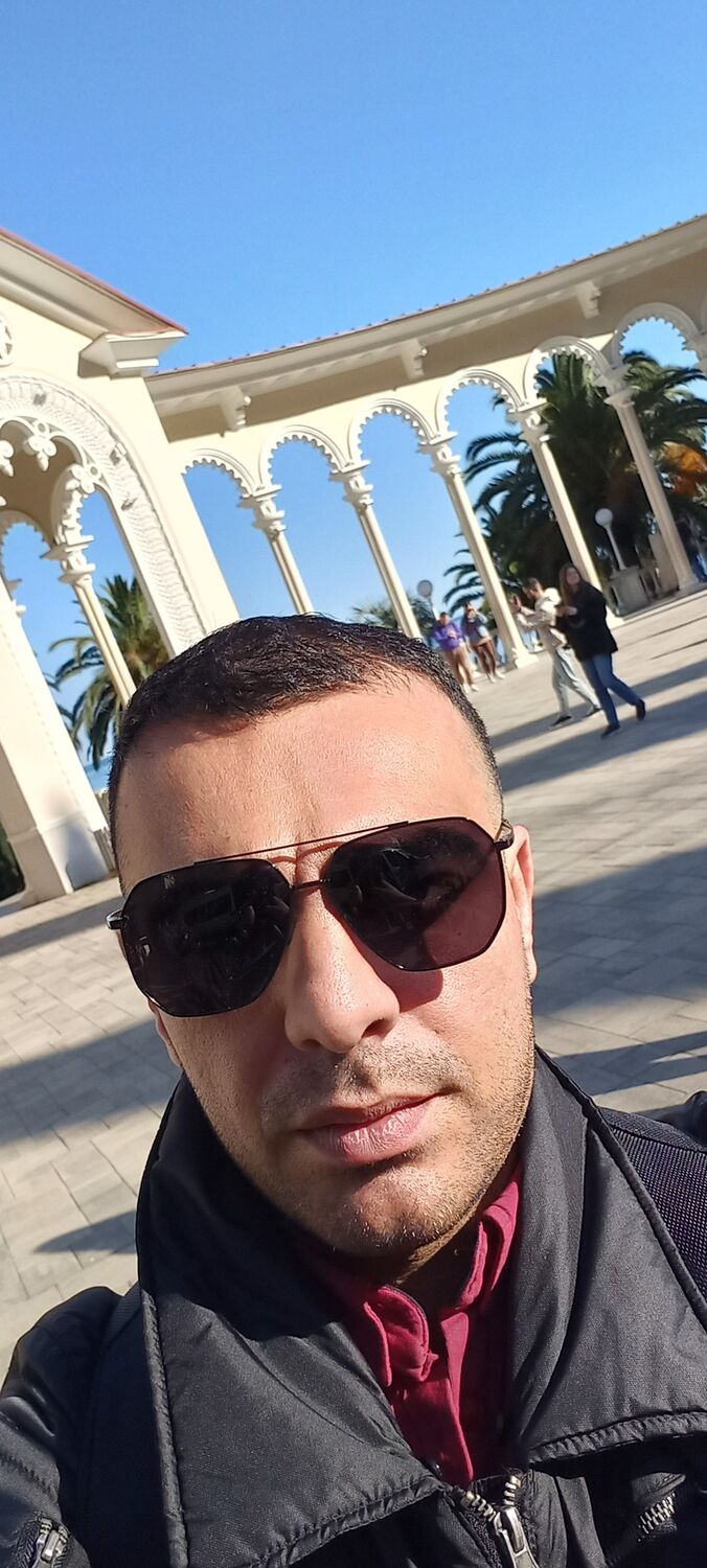  38296577  Garik, 35 ,    