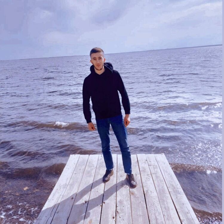  ,   Ali, 22 ,   ,   