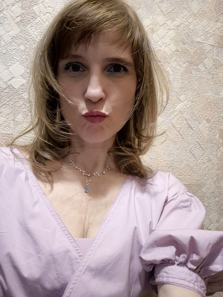  54194507  Mari, 53 ,    