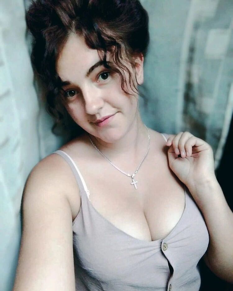  46077907  , 23 ,    