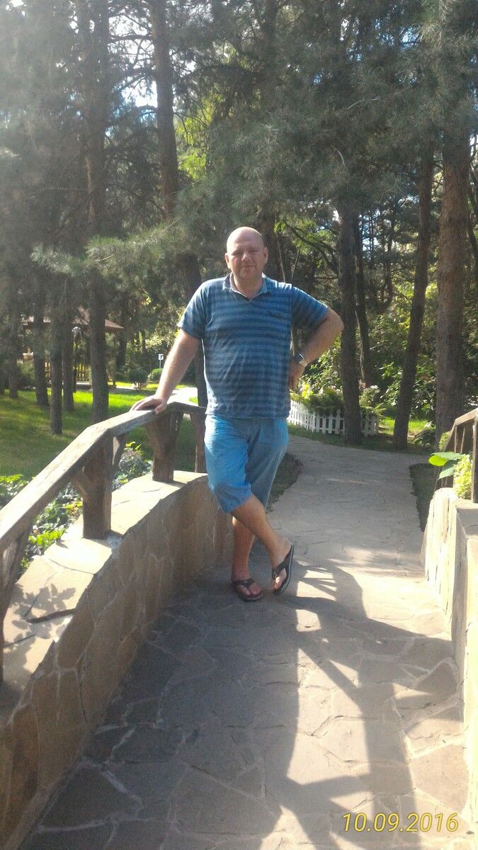  9658677  Maksim, 46 ,    