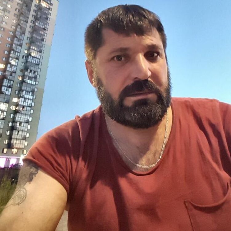  36485927  Ismail, 52 ,    