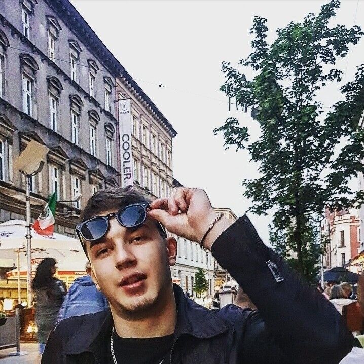  16967777  Denis, 27 ,    Gilowice