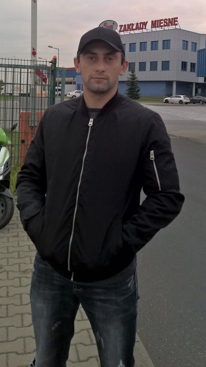  13586267  Leon, 33 ,    