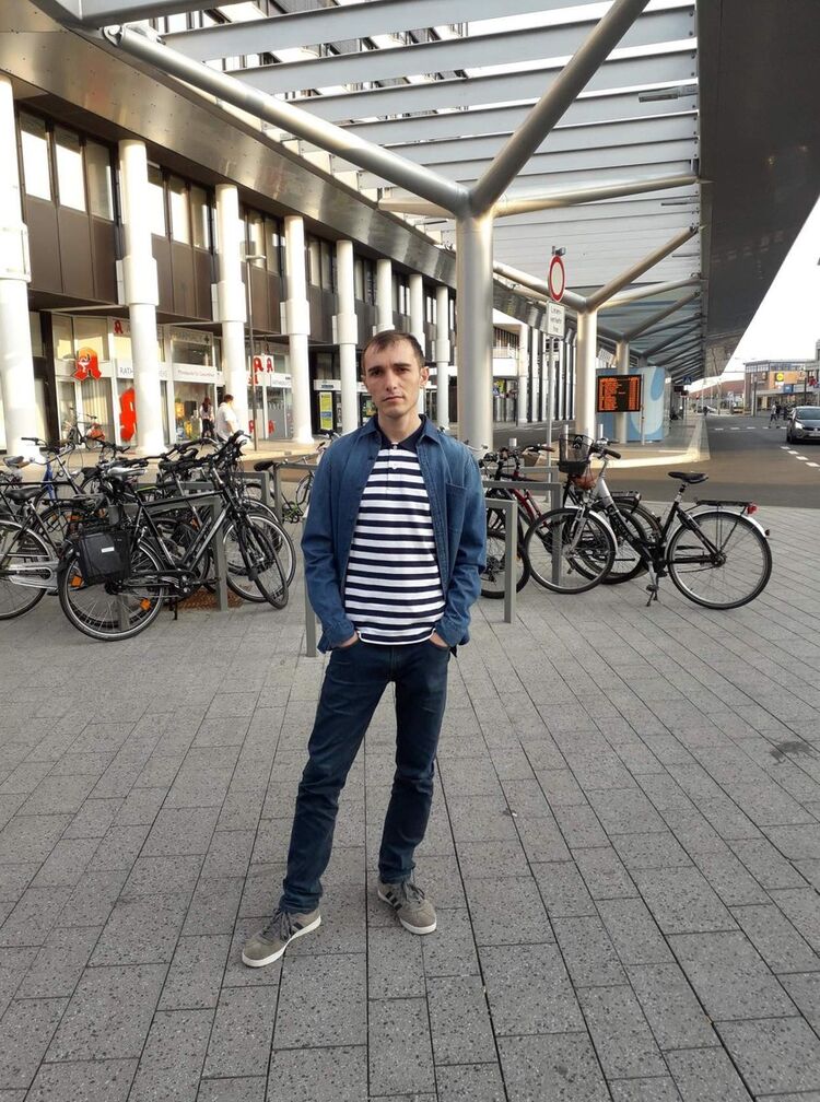  Kamen,   Skari, 39 ,   ,   , c 