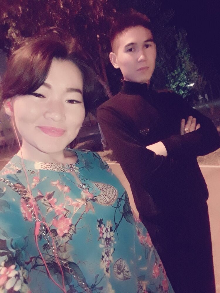  ,   Adilet, 33 ,  