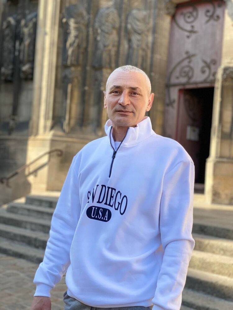  ,   Serghei, 46 ,   ,   , c 