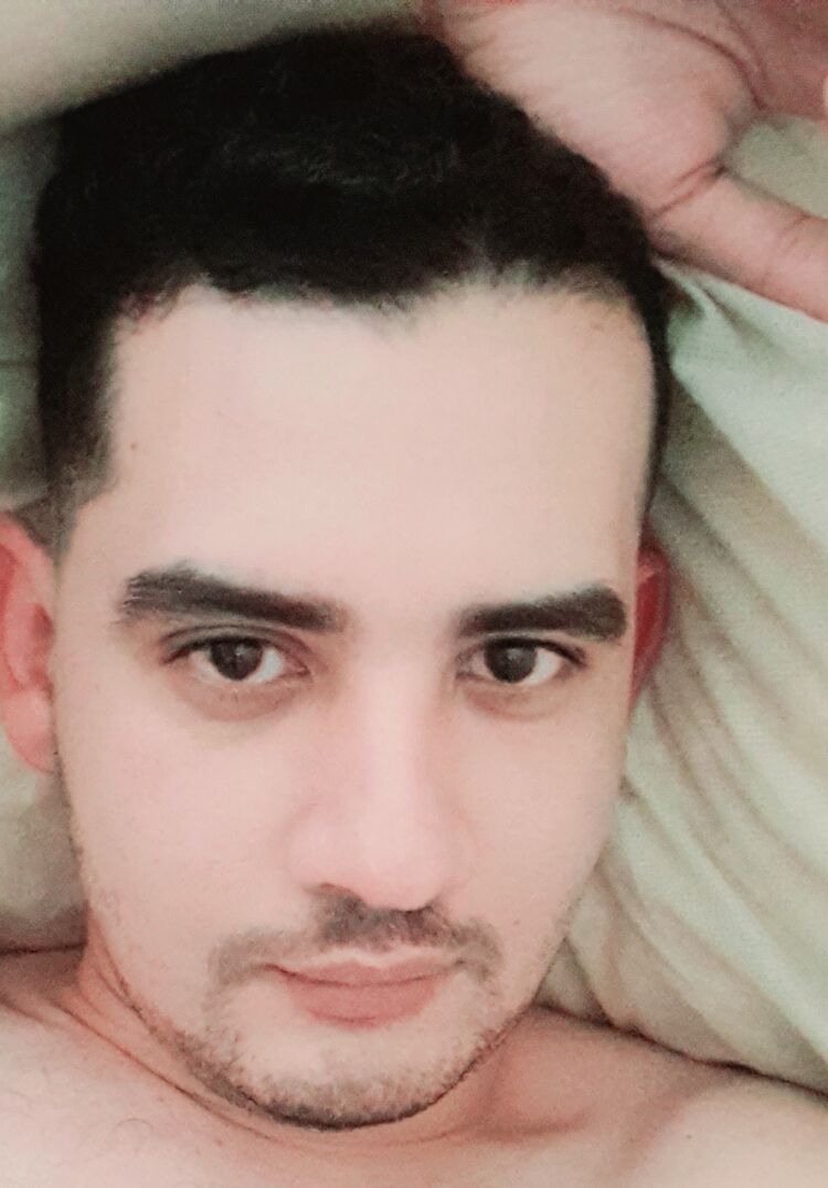  ,   Maro, 32 ,   ,   