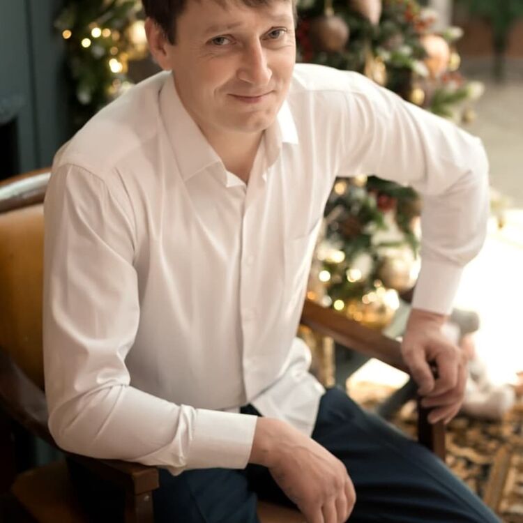  28546217  Artem, 37 ,    