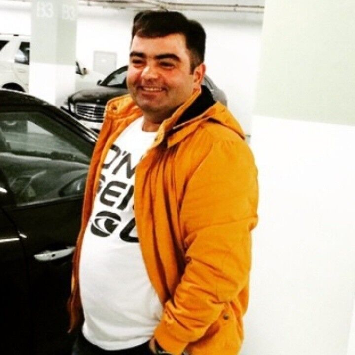  18146407  Zaur, 41 ,    