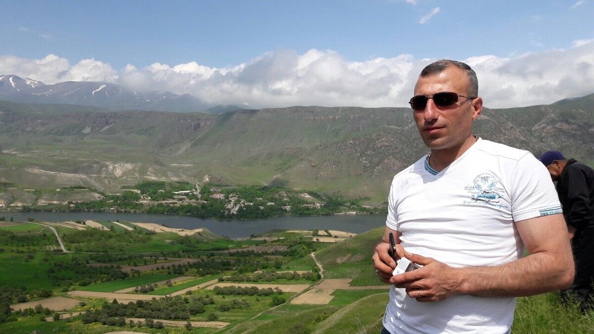  ,   Martin, 49 ,   