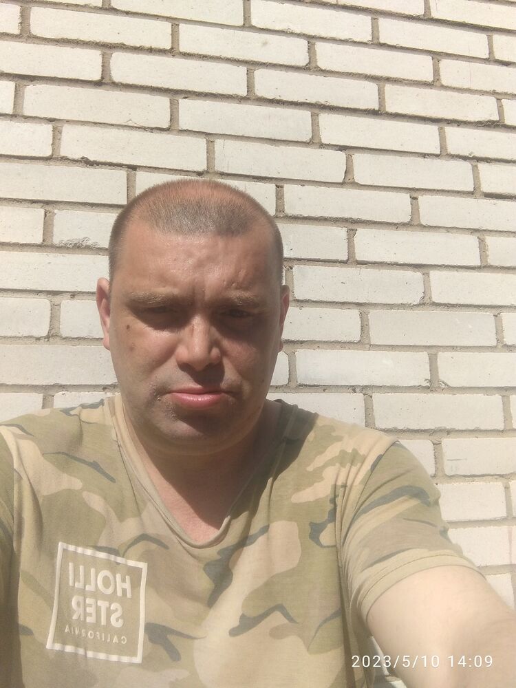  35211387  , 42 ,    -