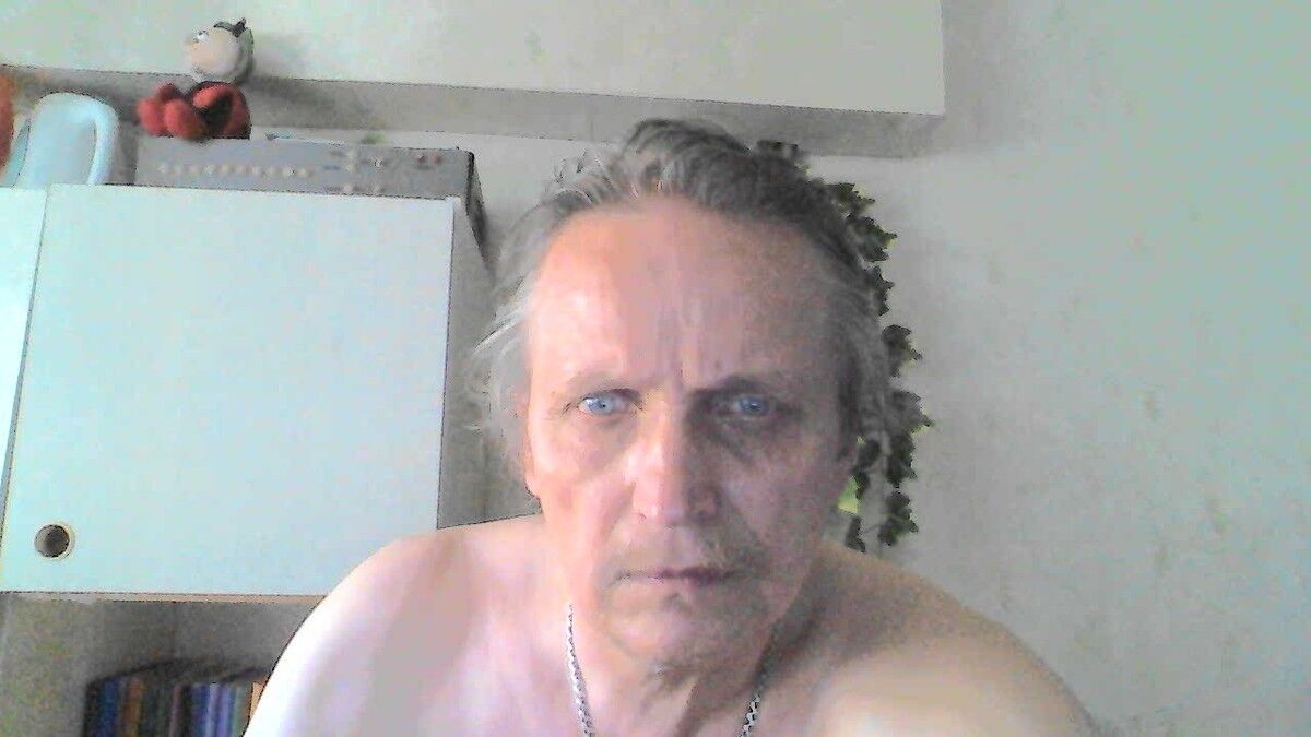  17307427  , 63 ,    