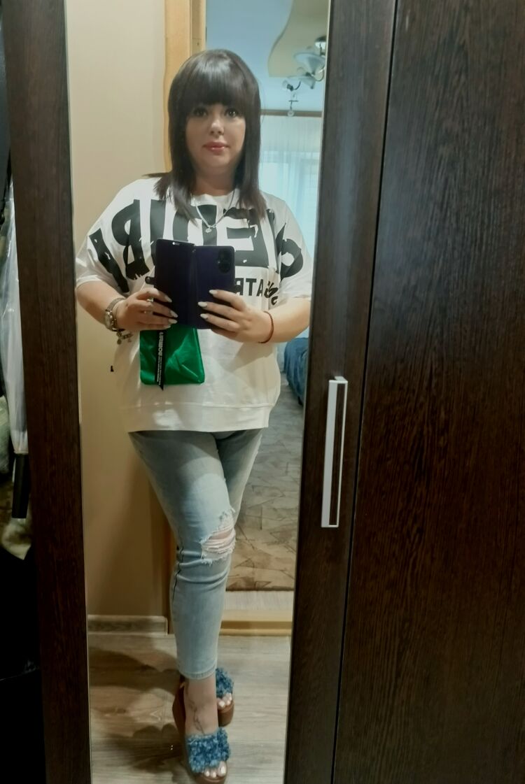  45303717  Ksenia, 45 ,    --