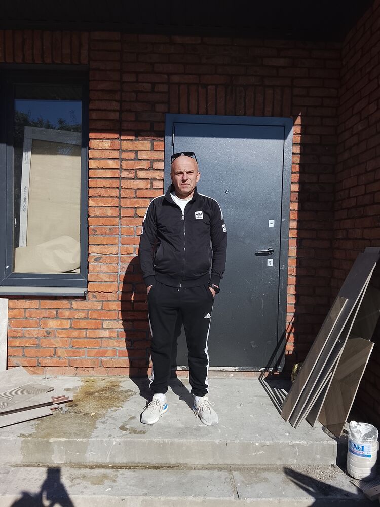  53596467  , 35 ,    --