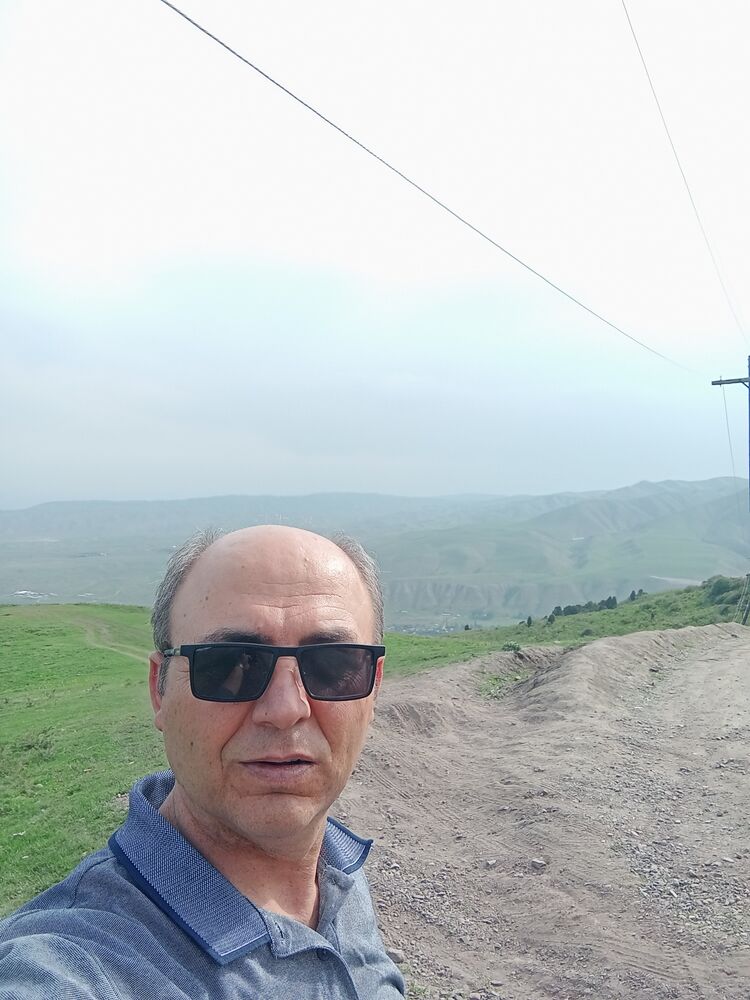  52388787  Welat, 45 ,    