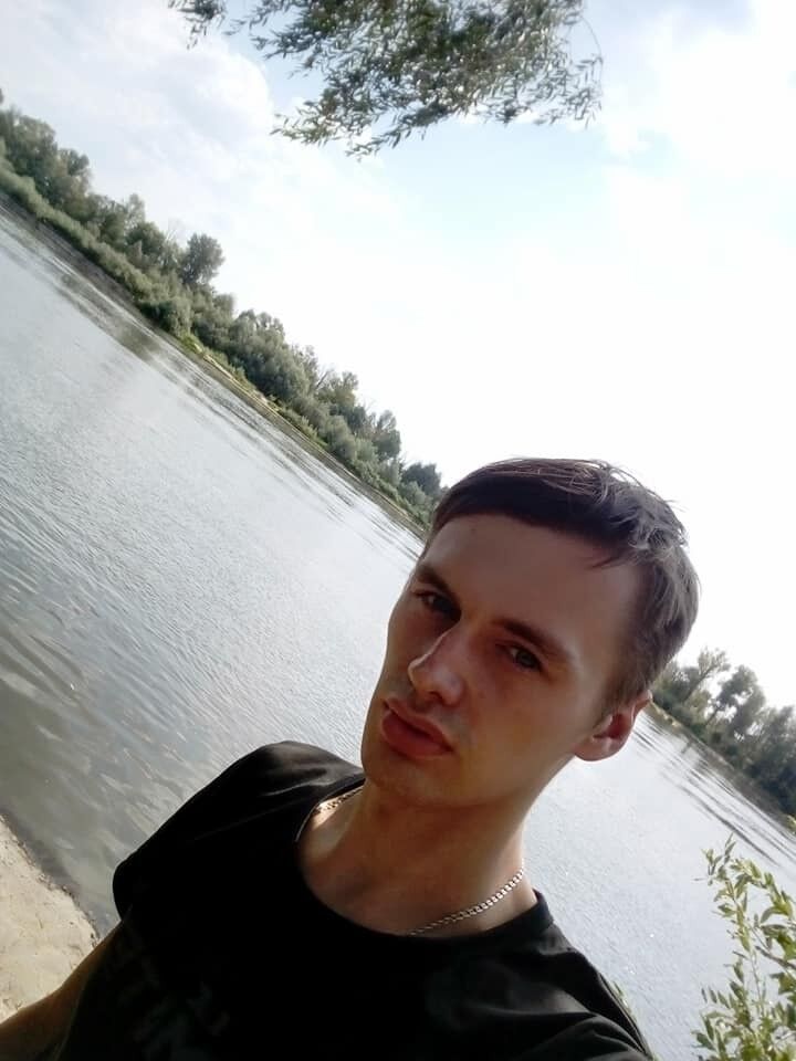  15801767  , 28 ,    