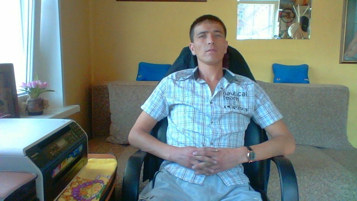  ,   Zura, 42 ,   ,   , c 