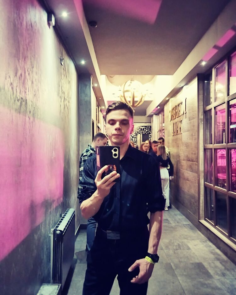  38097087  Sergey, 33 ,    