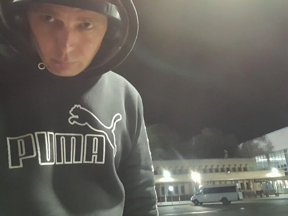  ,   Kyzenasf, 37 ,   ,   , c 