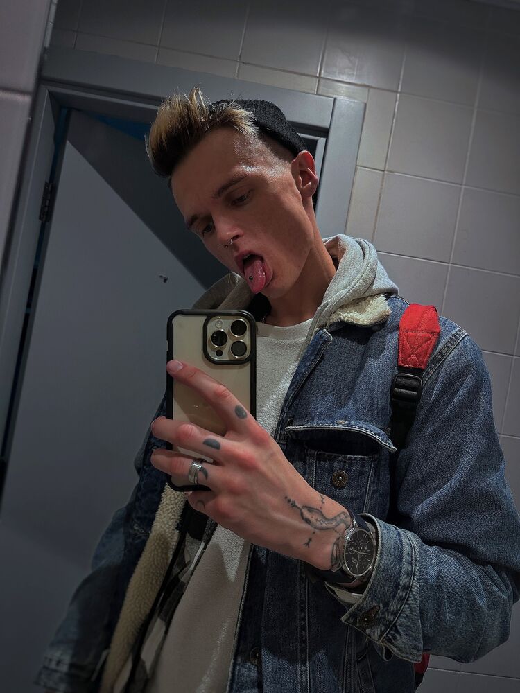  39032137  , 25 ,    