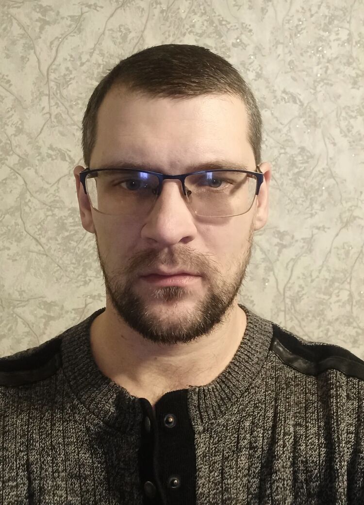  ,   Maxim, 41 ,   ,   , c 