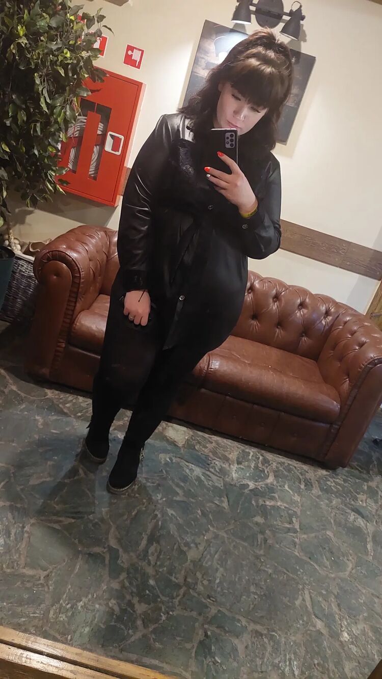  ,   Ksenia, 26 ,   ,   , c 