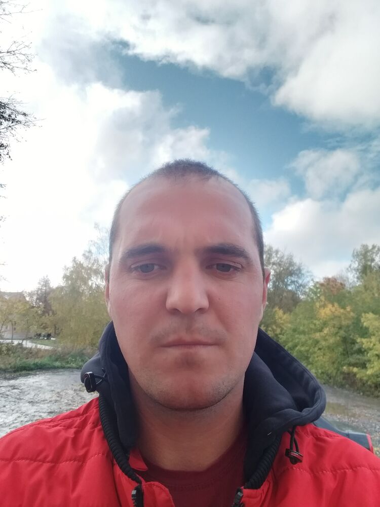  44976267  , 37 ,     