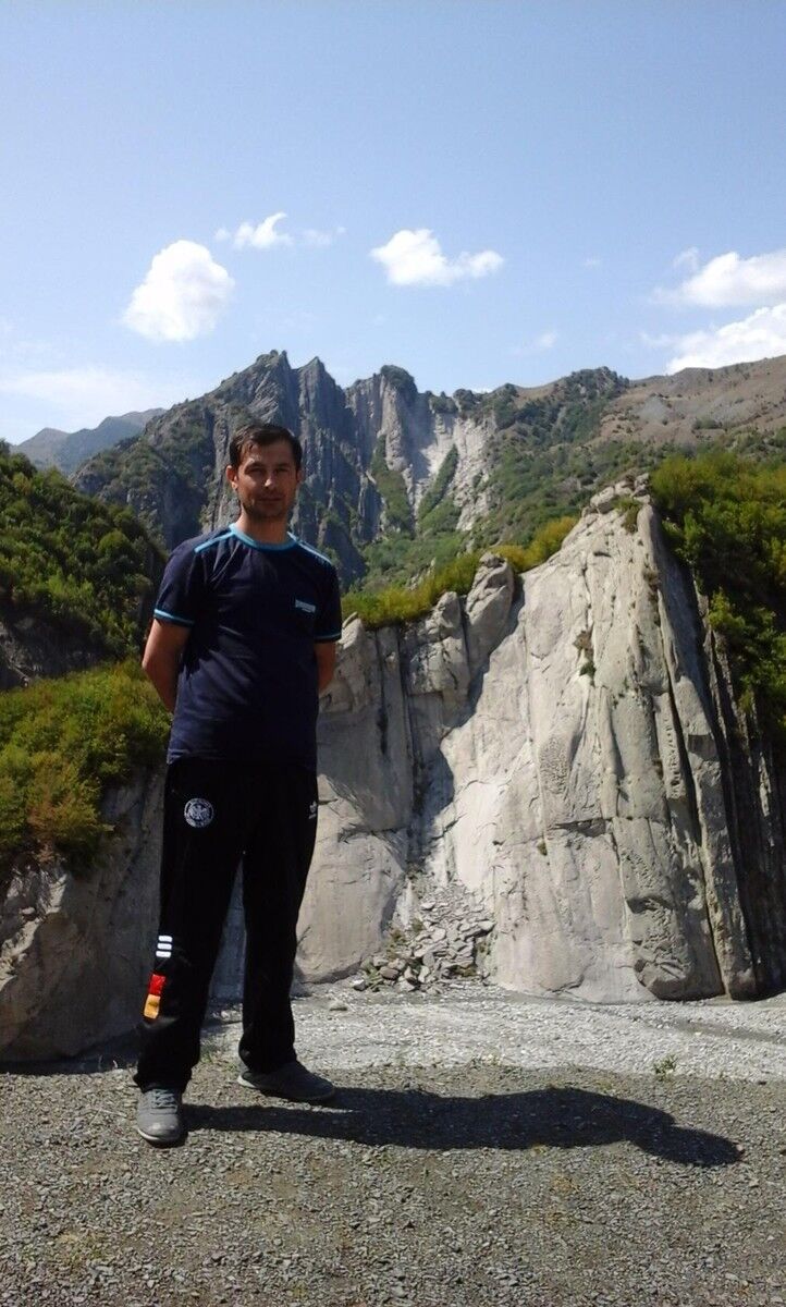  7529477  Aqil, 47 ,    
