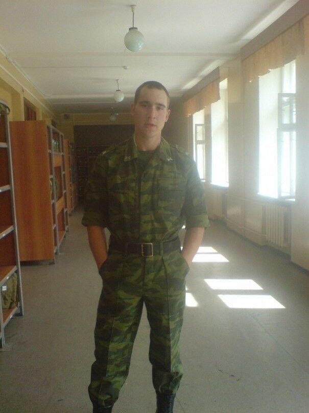  ,   Alex, 33 ,   ,   , c , 