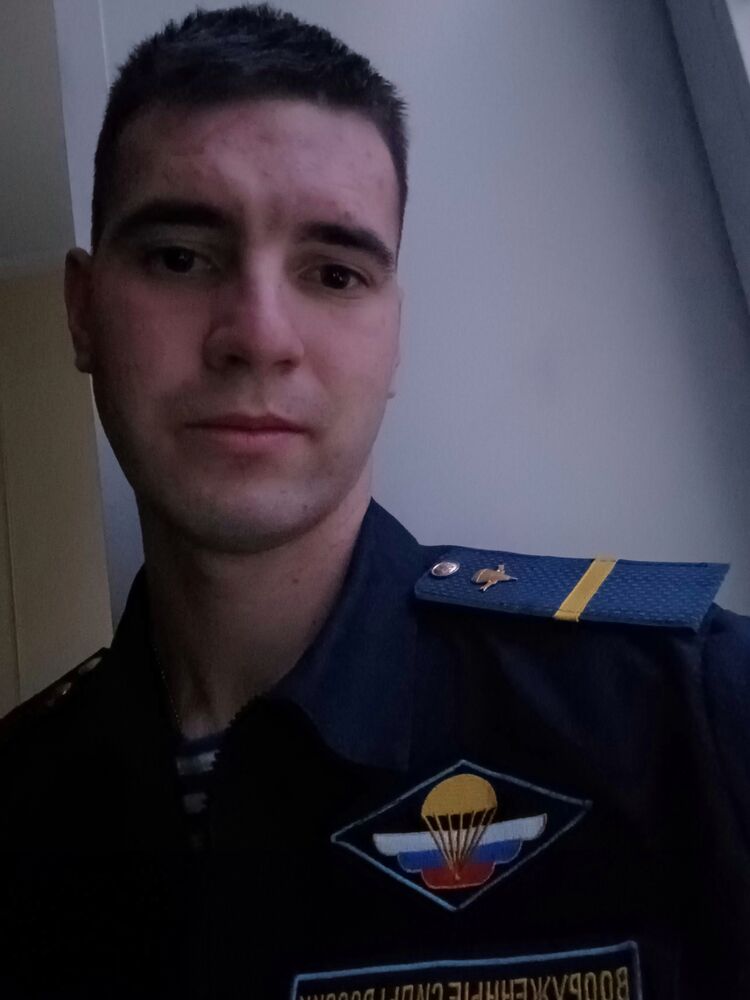  ,   Igor, 22 ,   ,   