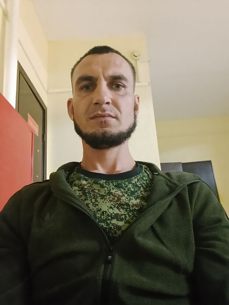  46582227  , 33 ,    