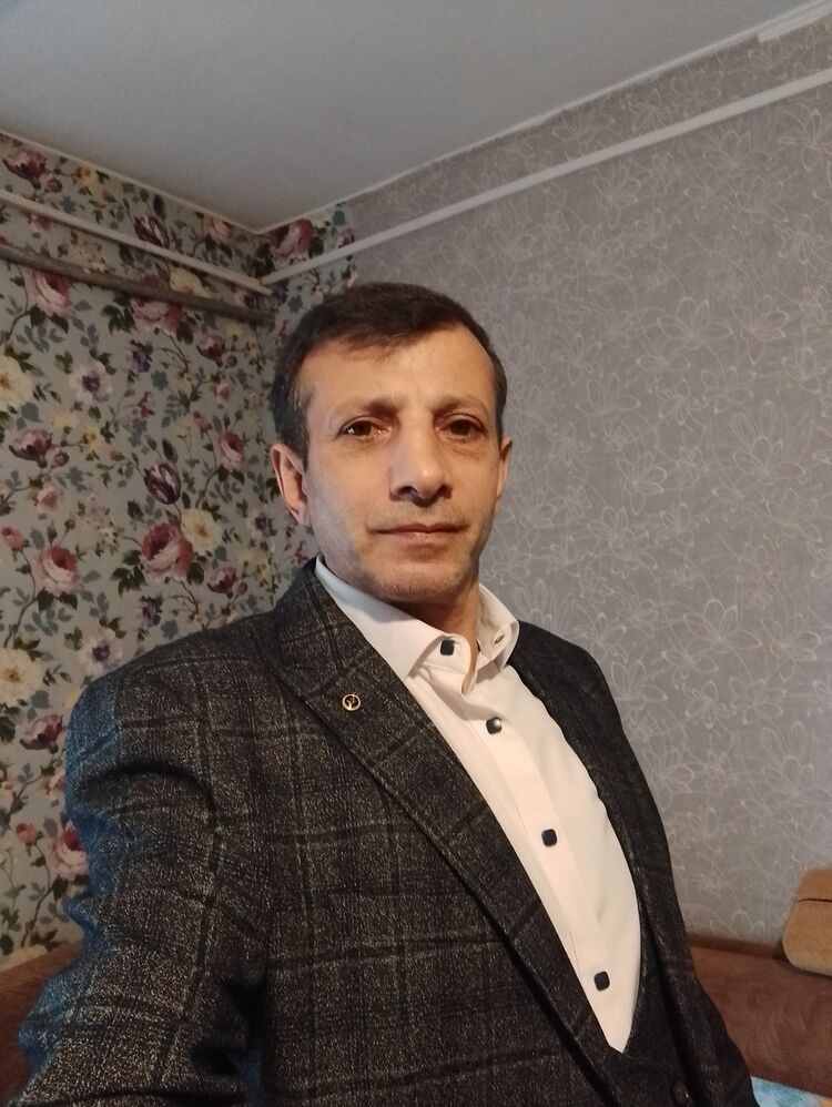  29155127  Iliya, 47 ,    